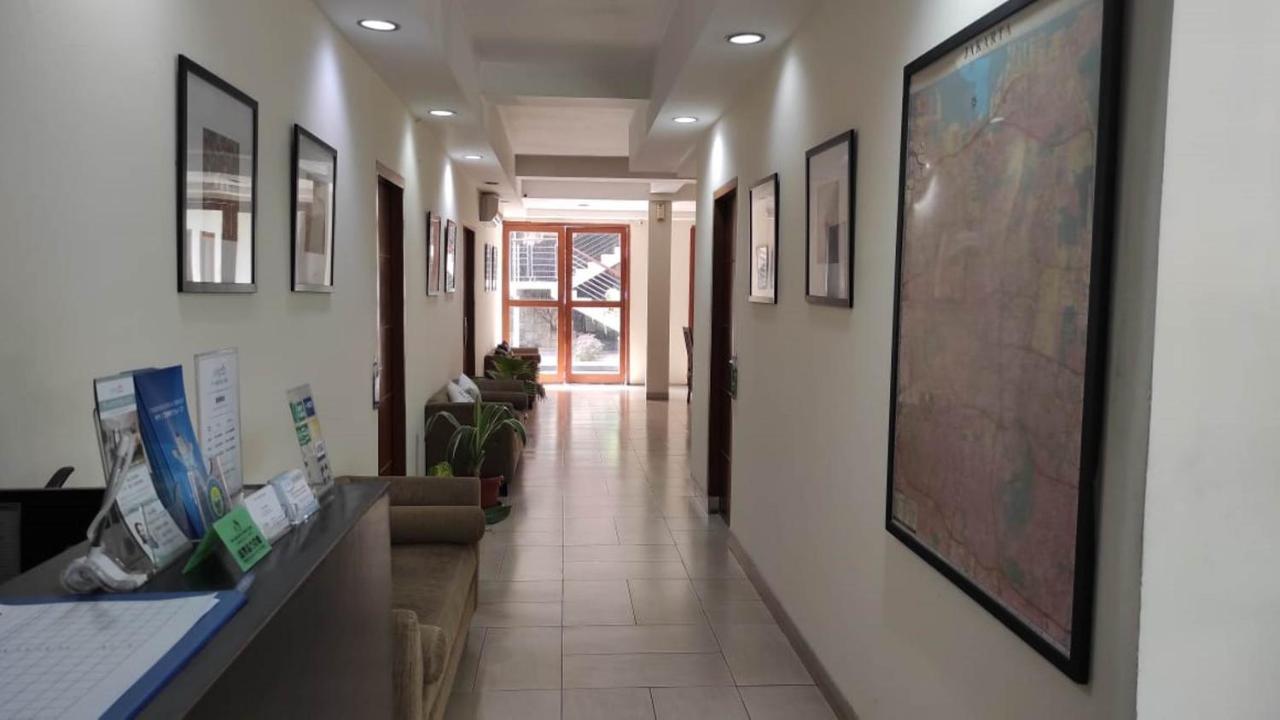 Jambuluwuk Residence Blok M Jakarta Kültér fotó